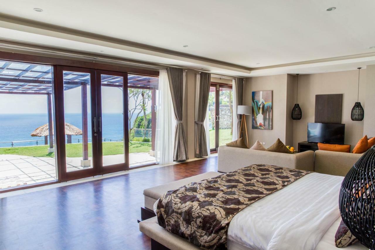 1000m2 5 Slaapkamer, 5 Privé Badkamer In 4* Uluwatu